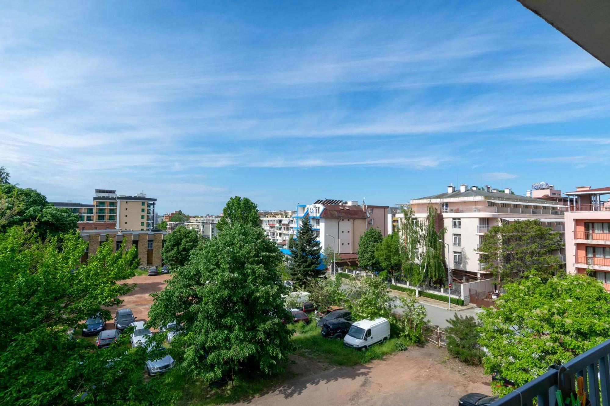 Joy Apartment Сонячний Берег Екстер'єр фото